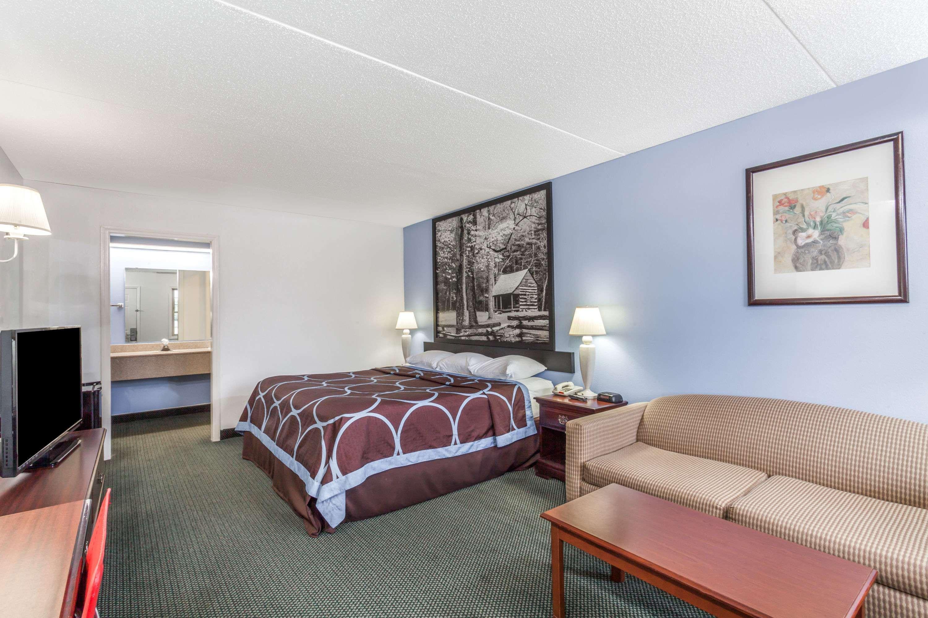 Super 8 By Wyndham Kingston Hotel Exterior foto